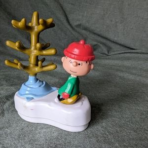 5/$20 🌼 Vintage Linus Peanuts Hardees Charlie Brown Christmas Tree Fallls 2002